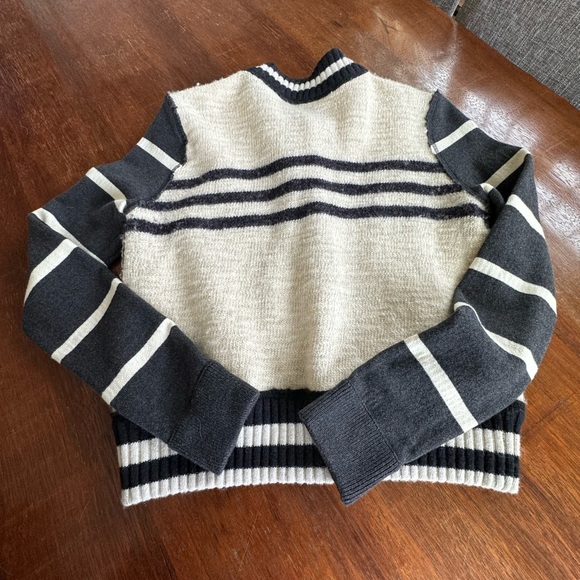 Free People: super cute: snap button: black Small : sweater: collegiate look - Picture 8 of 11